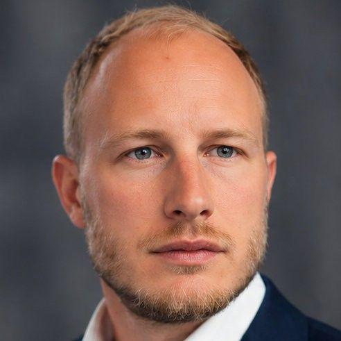 Jakub Gawel, Practical AI Educator